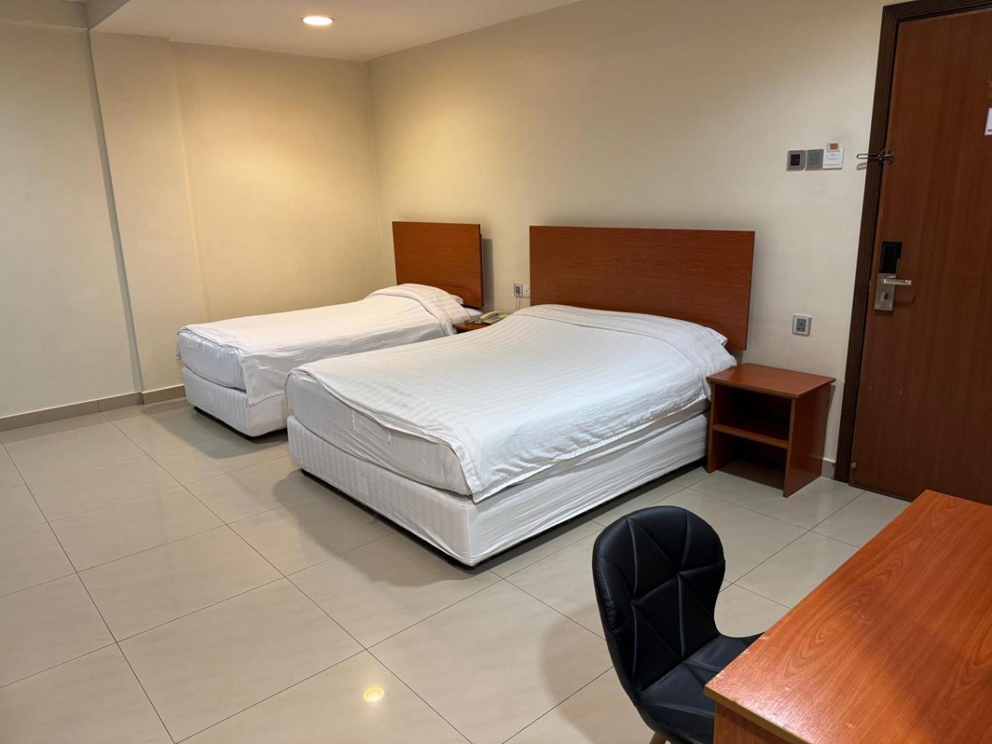 Aeton Hotel Nilai Exterior foto